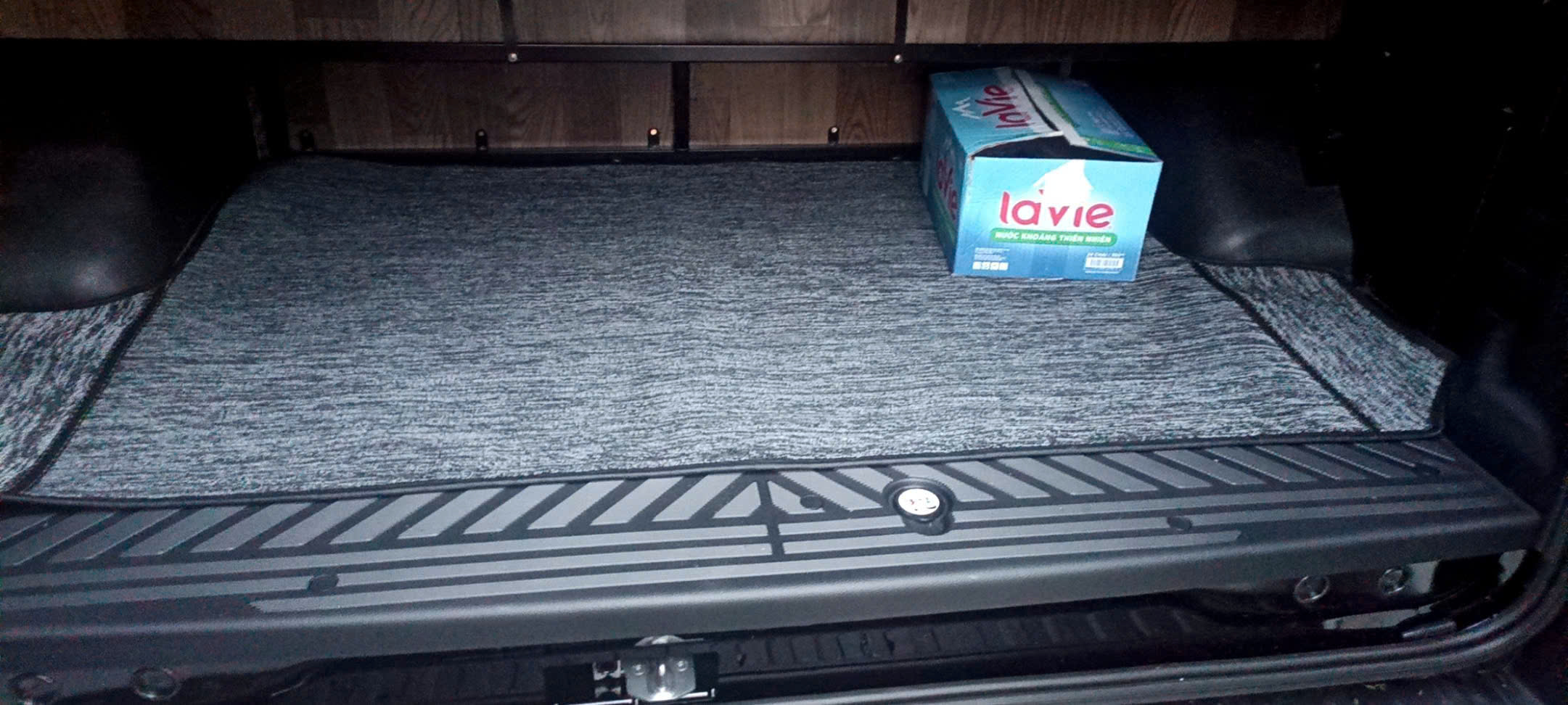 Ford Transit 16 chỗ 3